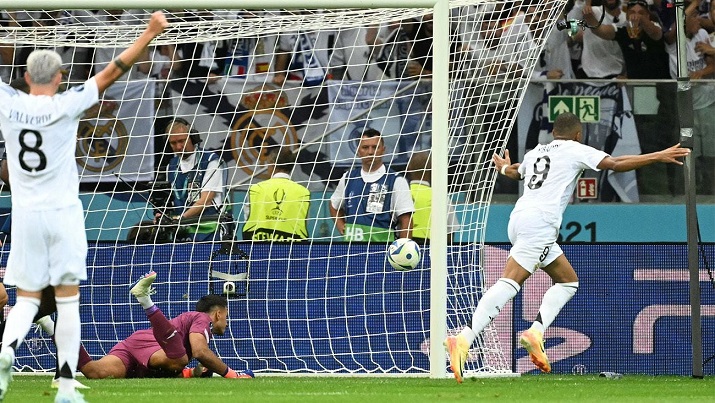 Real Madrid wint de eerste finale van het nieuwe seizoen